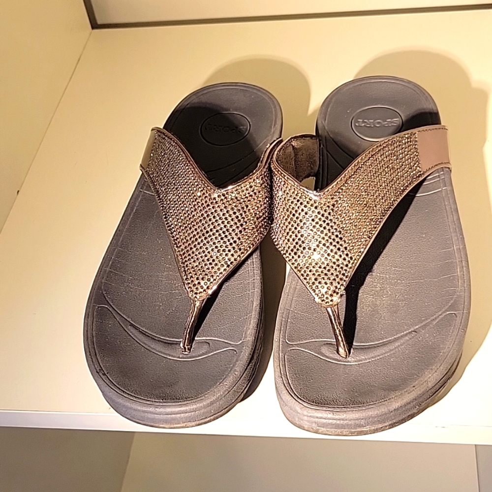 Glitz, wedge, sport thong size 8 sandal
